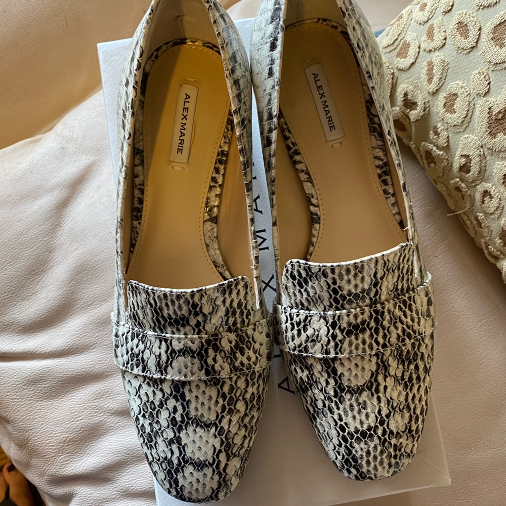 Alex Marie Shoes - Picture 5 of 8